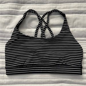 Black and White Striped Lululemon Sports Bra (Size 4/6)